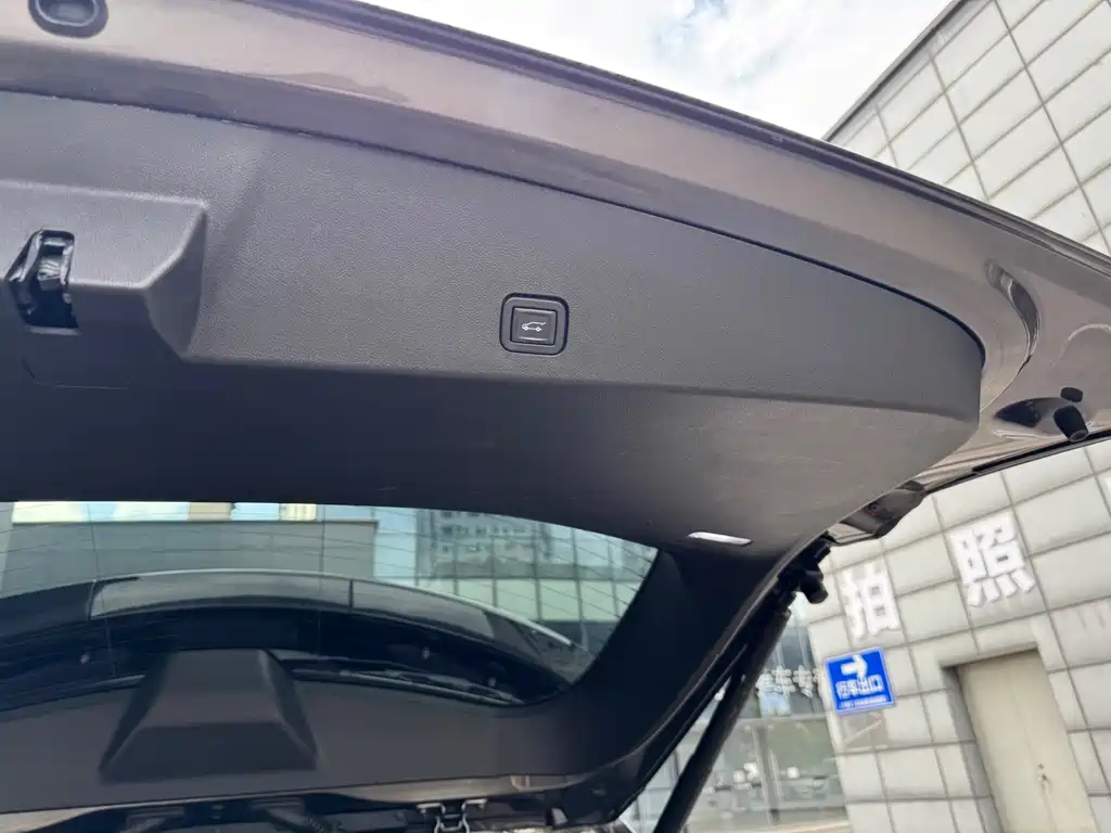 Cadillac XT6 — миниатюра 43