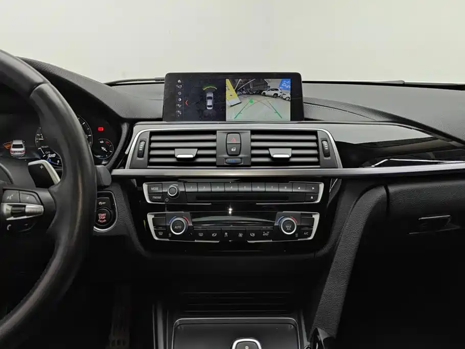 BMW 3 Series — миниатюра 13