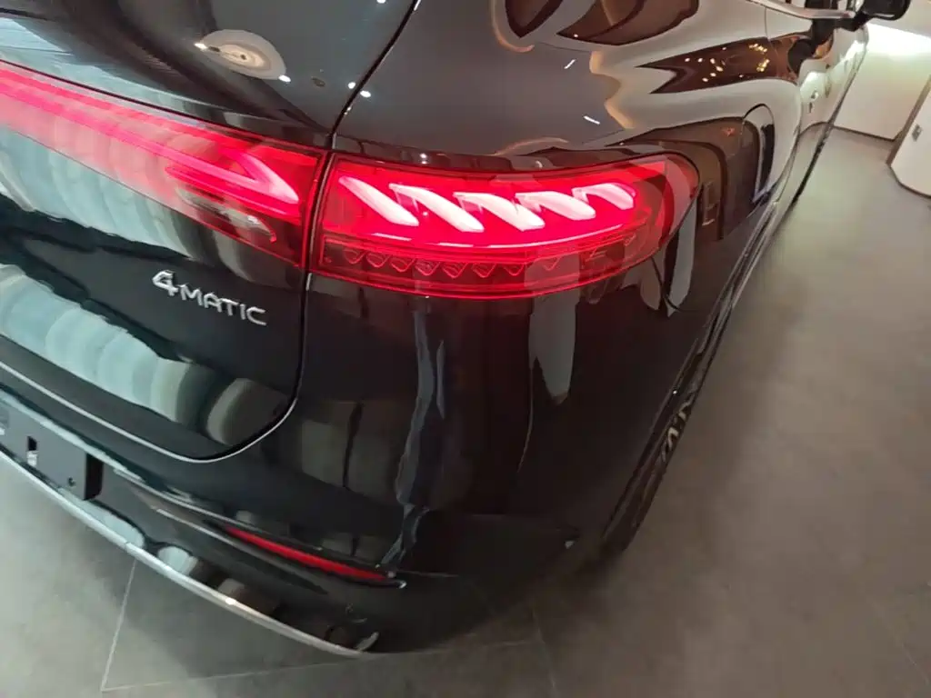 Mercedes-Benz EQS 2023 450+