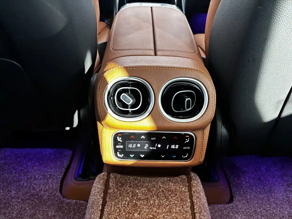 Mercedes-Benz GLC — миниатюра 17