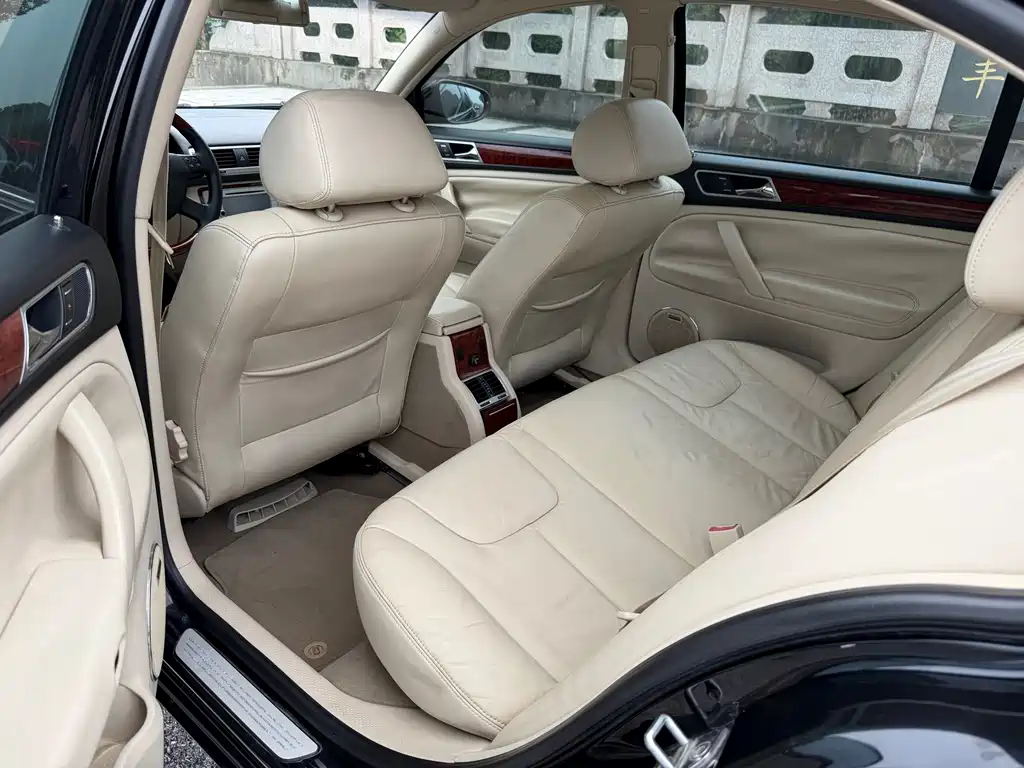 Volkswagen Passat Lingyu — миниатюра 10