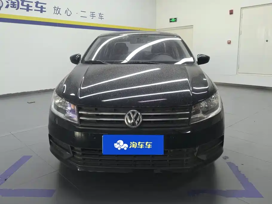 Volkswagen Santana — миниатюра 2