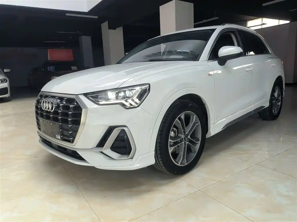 Audi Q3 2022