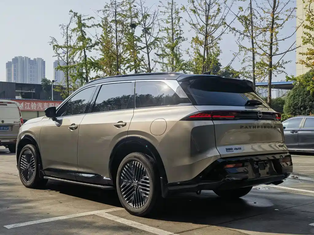 Nissan Teramont — миниатюра 10