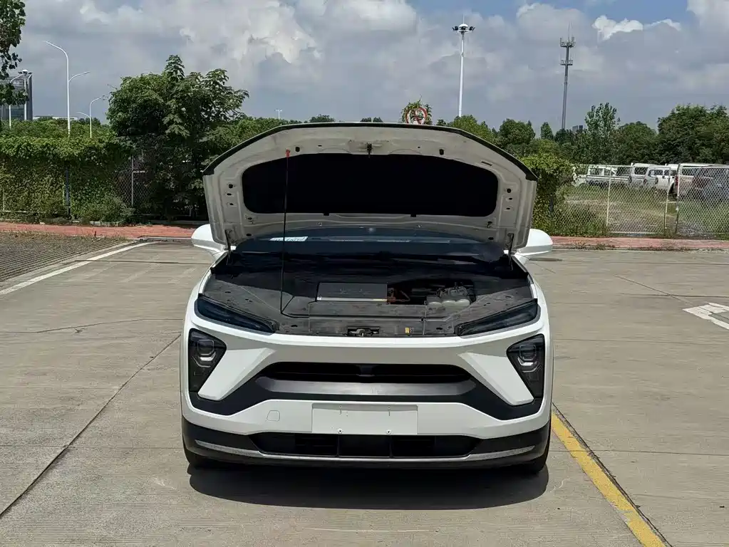 NIO EC6 — миниатюра 5