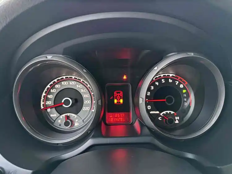 Mitsubishi V87 2018 3.8L