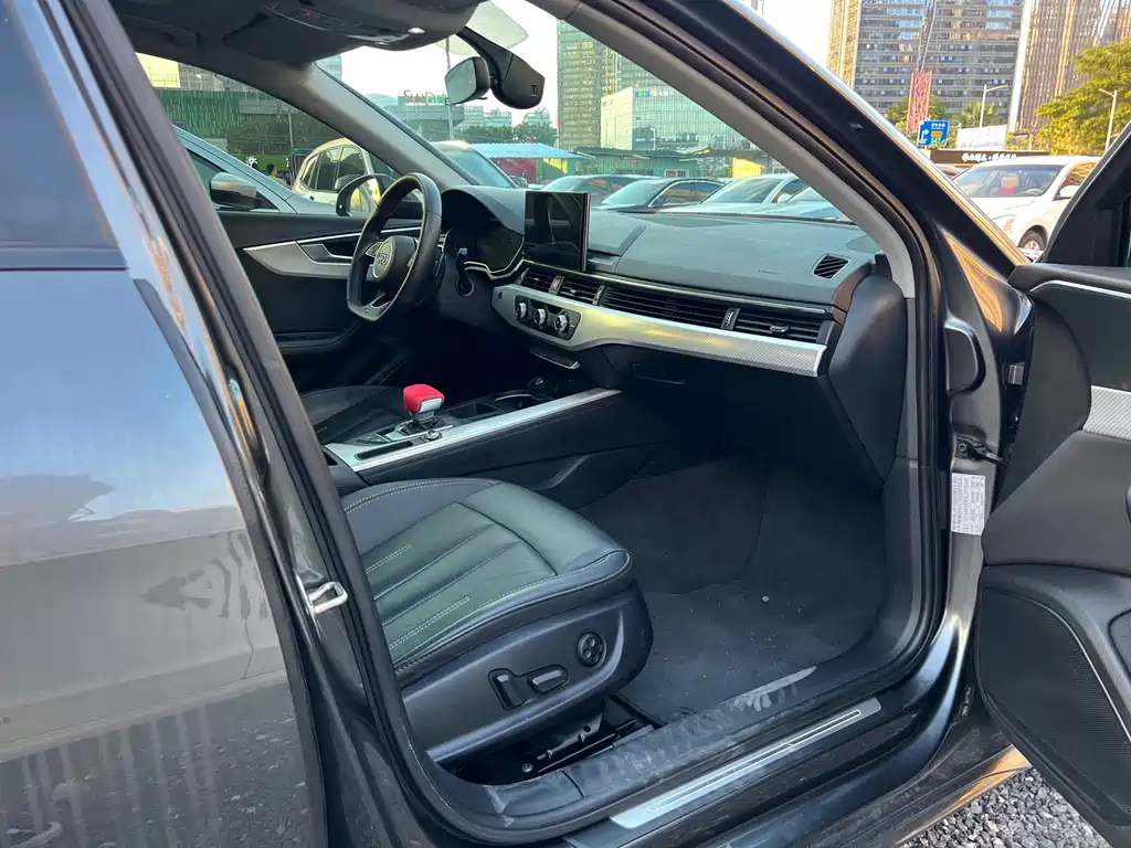 Audi A4L 2020 40 TFSI Luxury