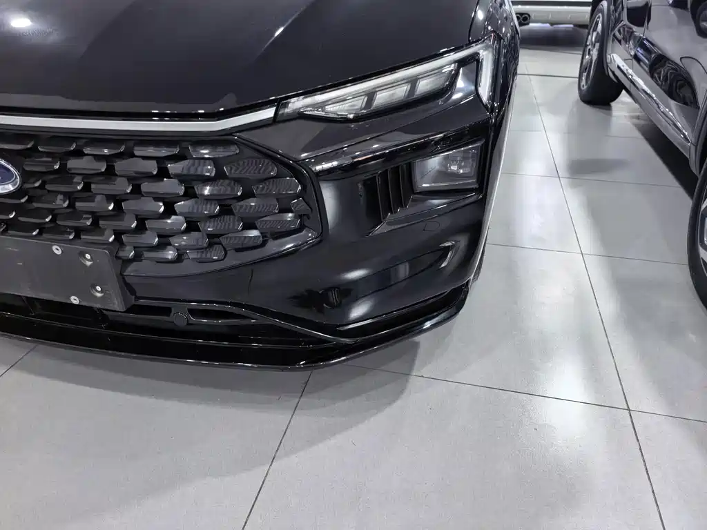Ford Mondeo — миниатюра 3