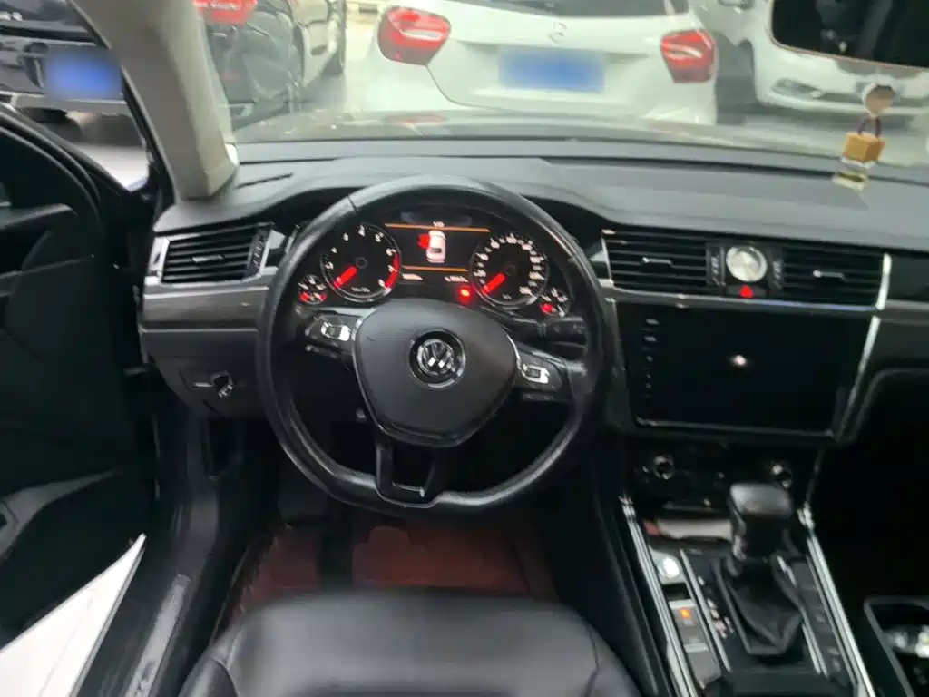 Volkswagen Phideon — миниатюра 11