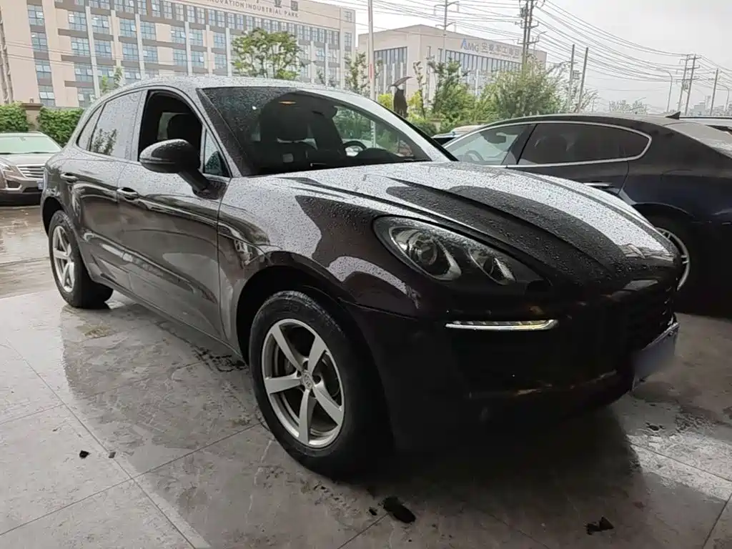 Porsche Macan — миниатюра 4