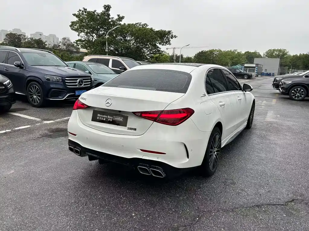 Mercedes-Benz C-Class — миниатюра 8