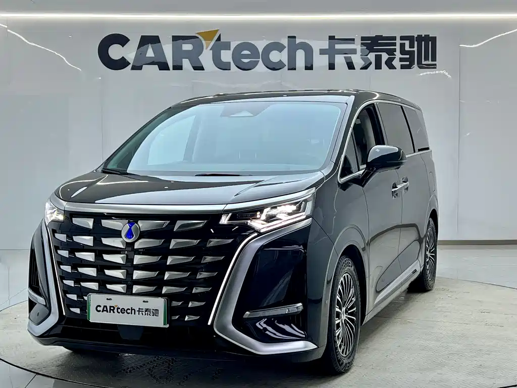 Denza D9 2022 DM-i 970 Flagship