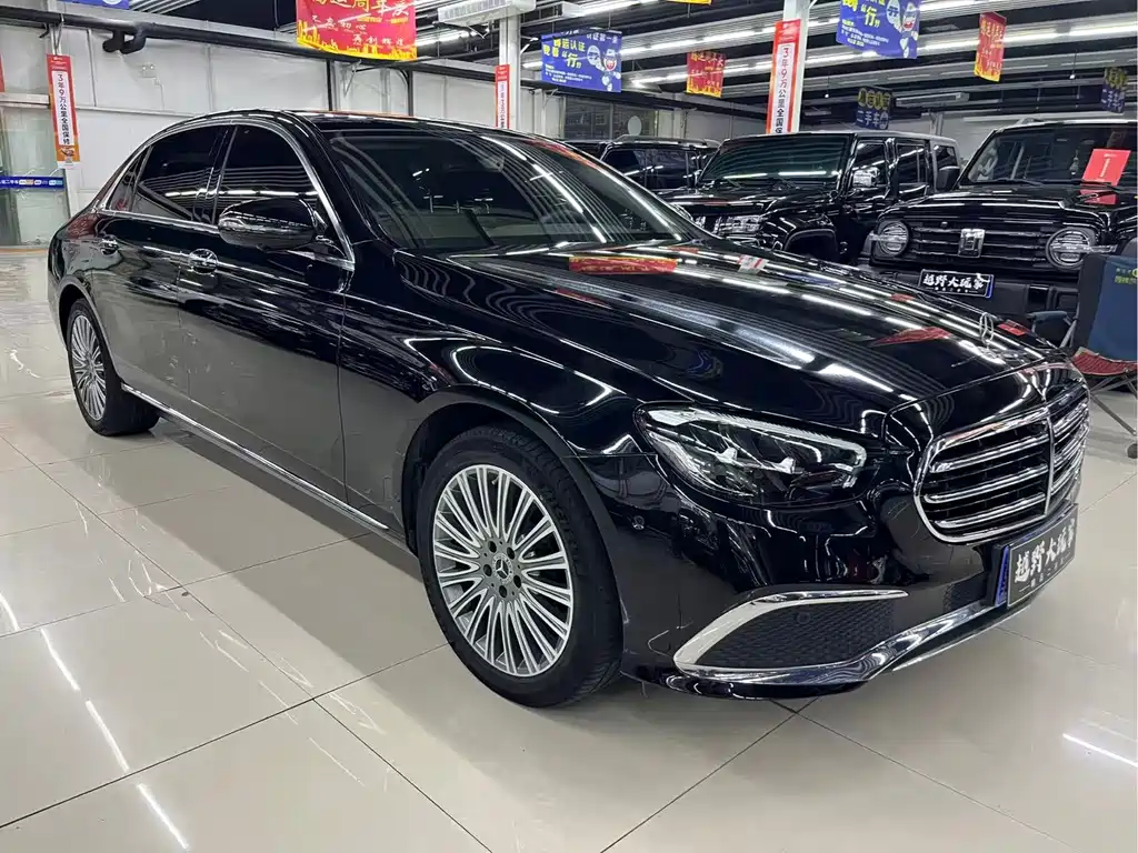 Mercedes-Benz E-Class — миниатюра 2