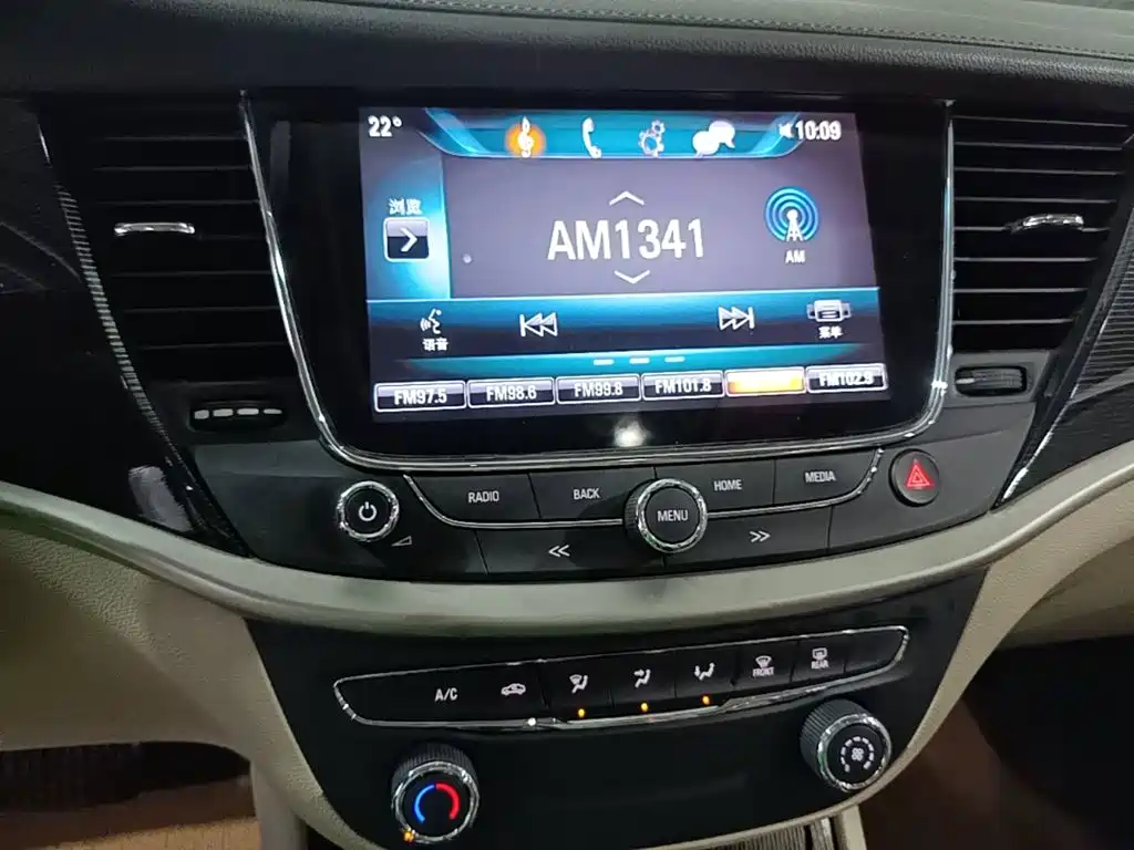Buick Verano — миниатюра 13