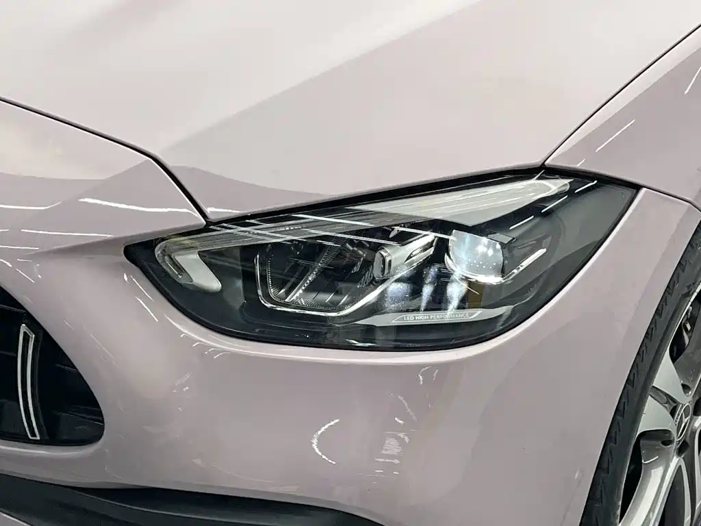 Mercedes-Benz C-Class — миниатюра 10