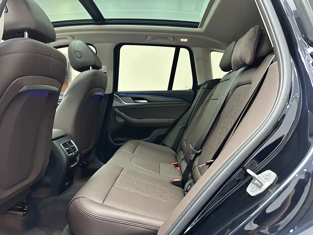 BMW X3 — миниатюра 11