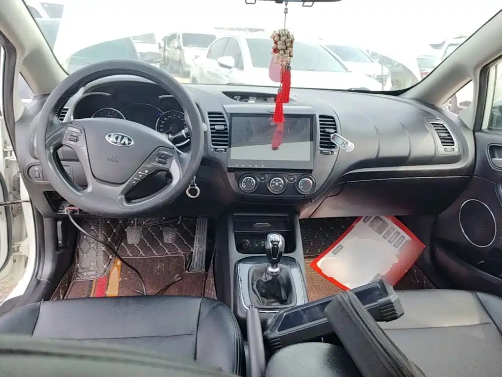 Kia K3 — миниатюра 10