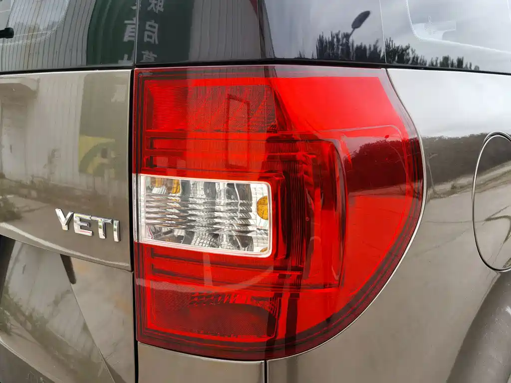 Skoda Yeti — миниатюра 11