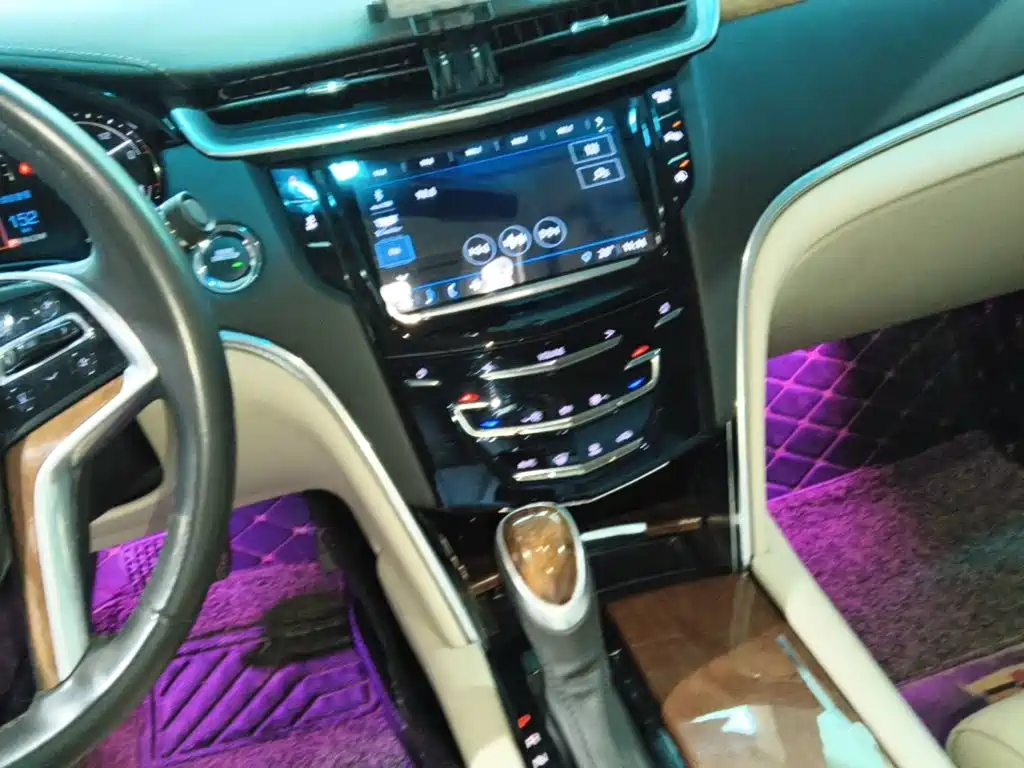 Cadillac XTS — миниатюра 13