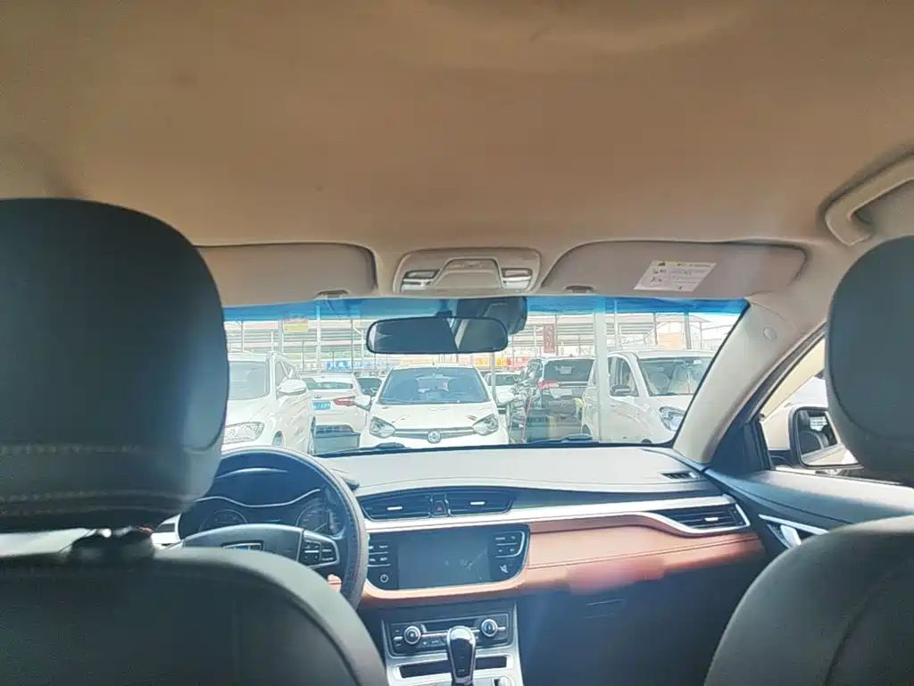 Geely Vision S1 — миниатюра 18