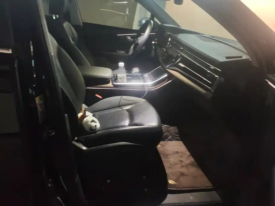 Audi Q7 — миниатюра 8