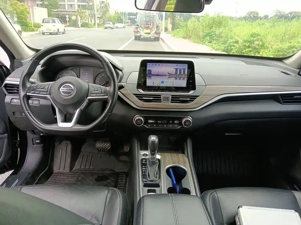 Nissan Teana — миниатюра 5