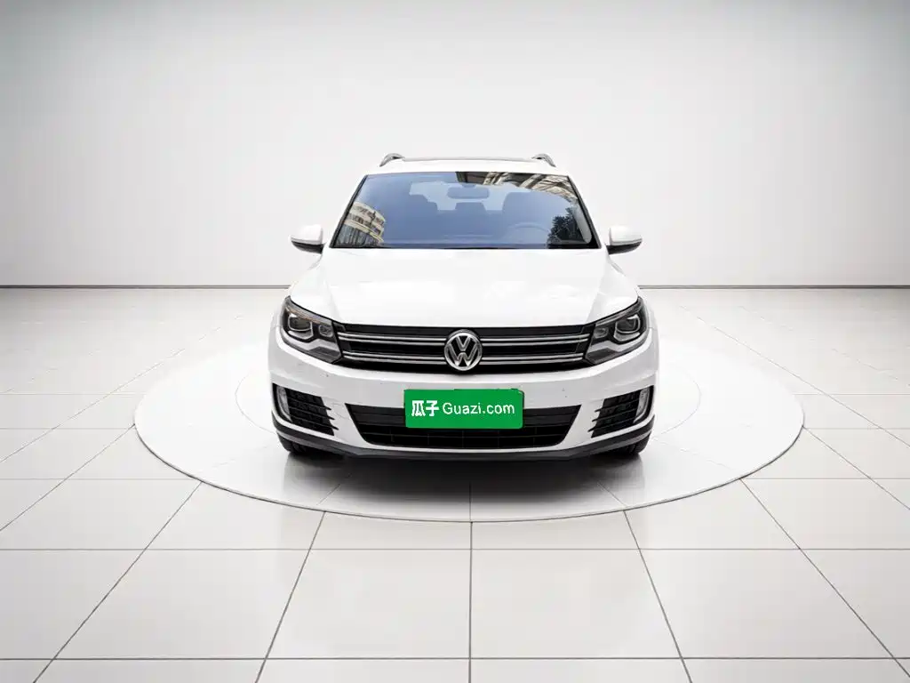 Volkswagen Tiguan — миниатюра 2