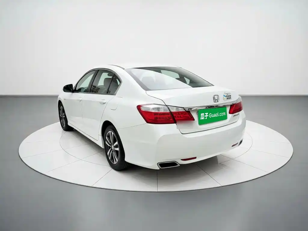 Honda Accord — миниатюра 4
