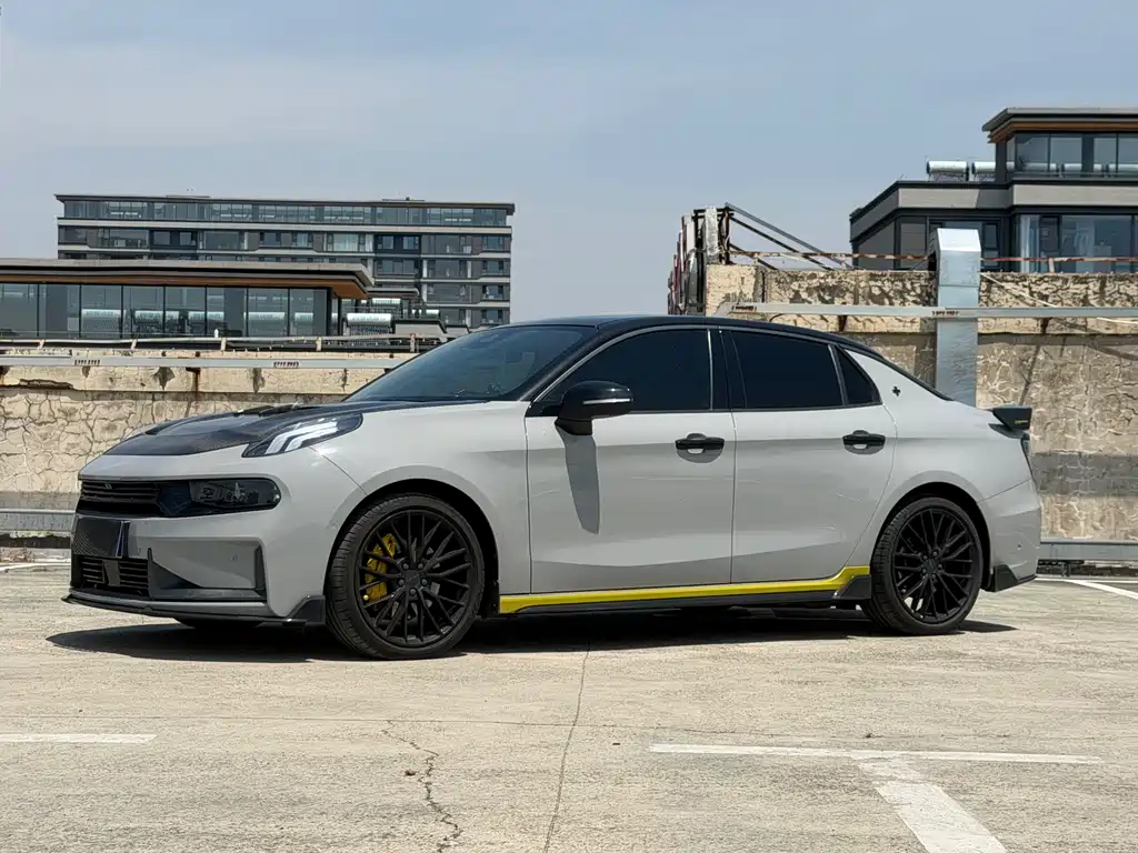 Lynk & Co 03 2021