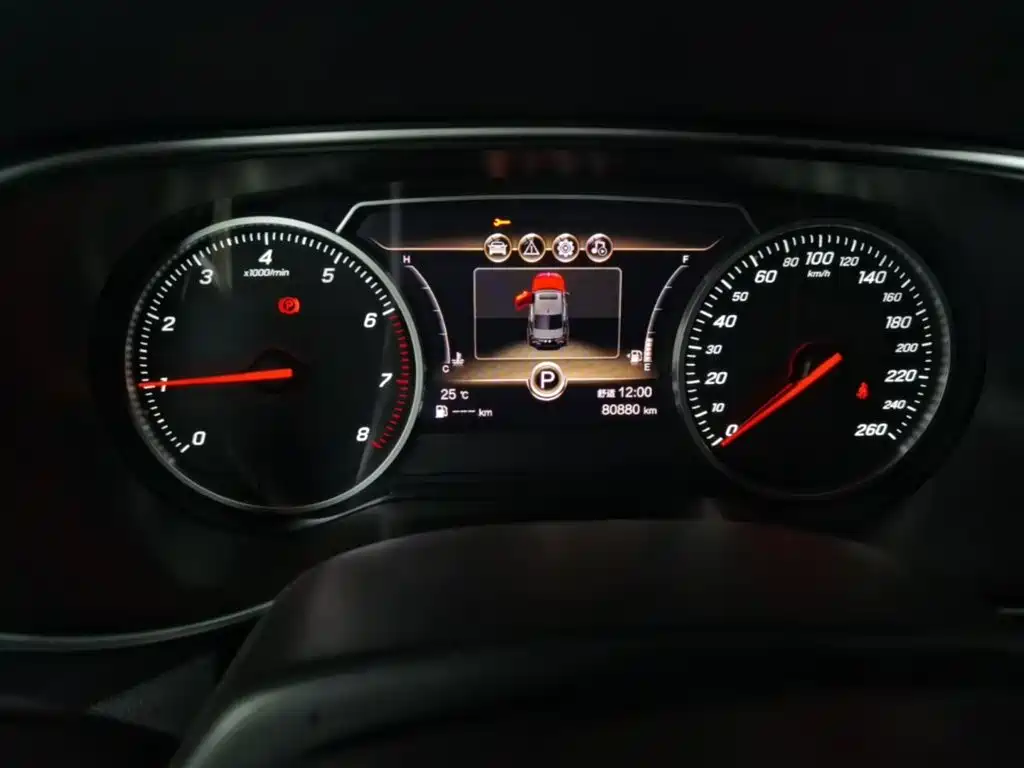 Hongqi Hongqi H5 — миниатюра 12