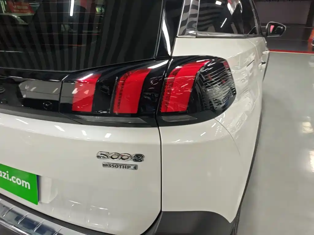 Peugeot 5008 — миниатюра 8