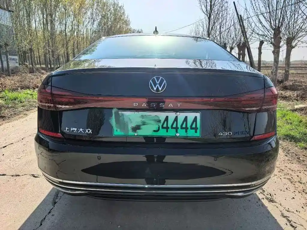 Volkswagen Passat 2025 430PHEV