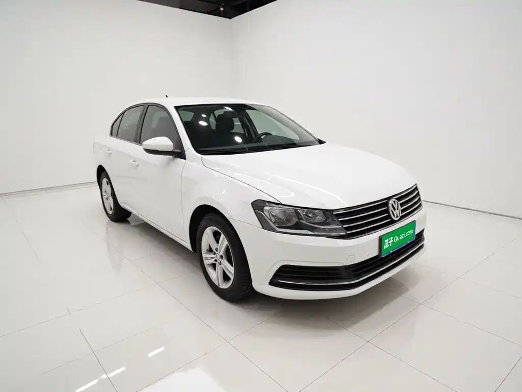 Volkswagen Lavida — миниатюра 3