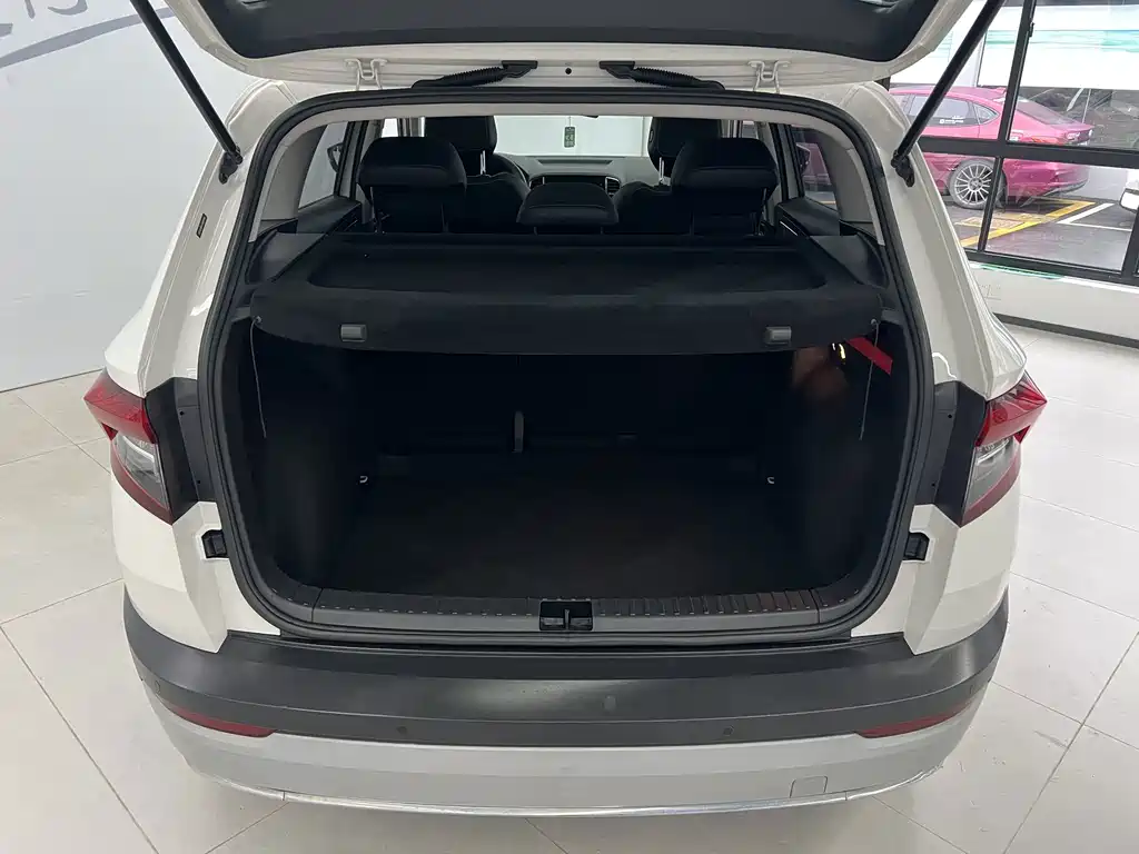Skoda Karoq — миниатюра 14