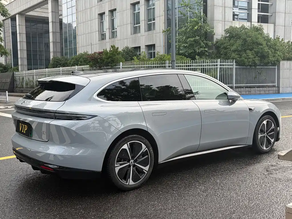 NIO ET5T 2025 75kWh Touring