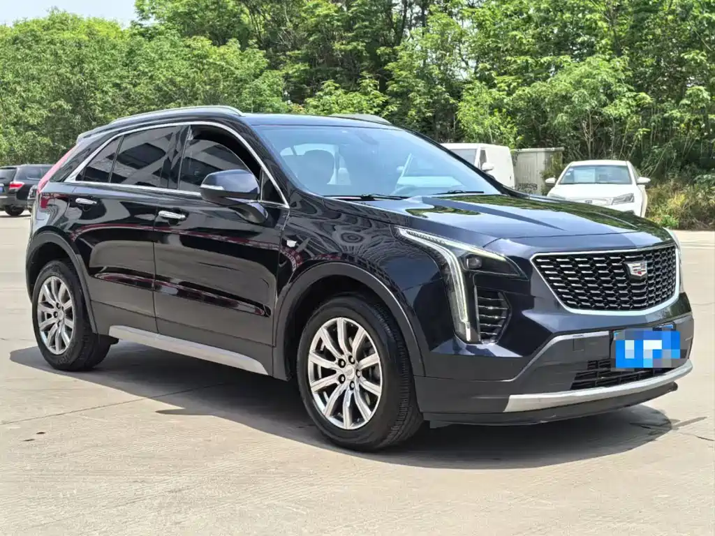 CADILLAC XT4
