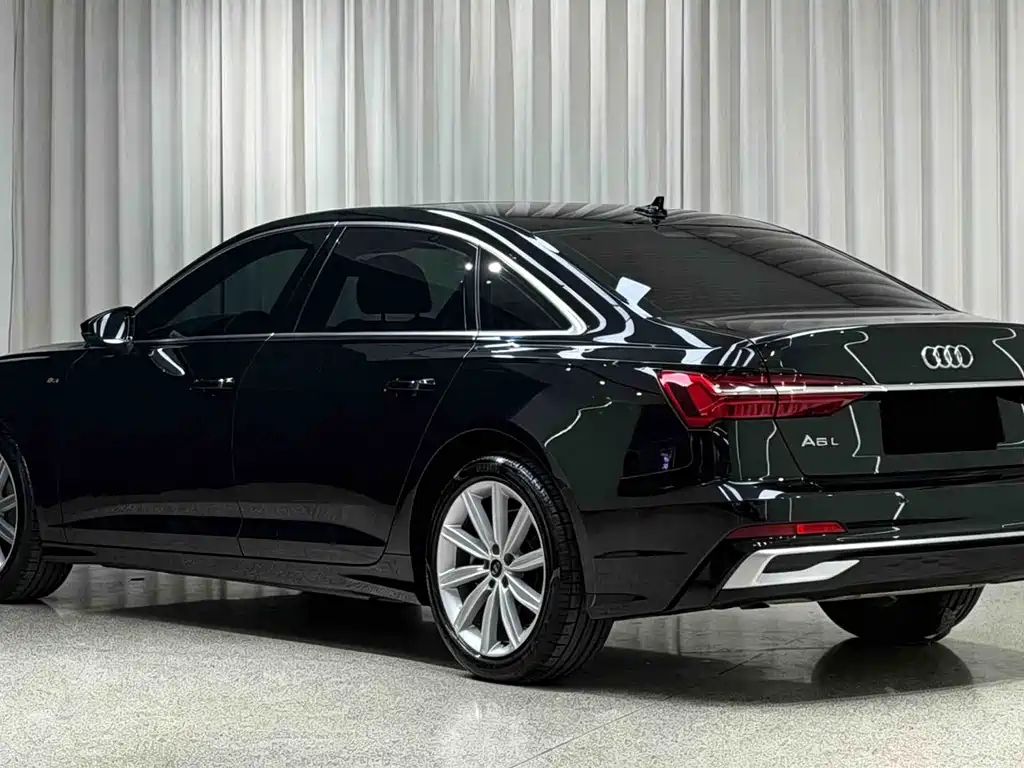 Audi A6L — миниатюра 5