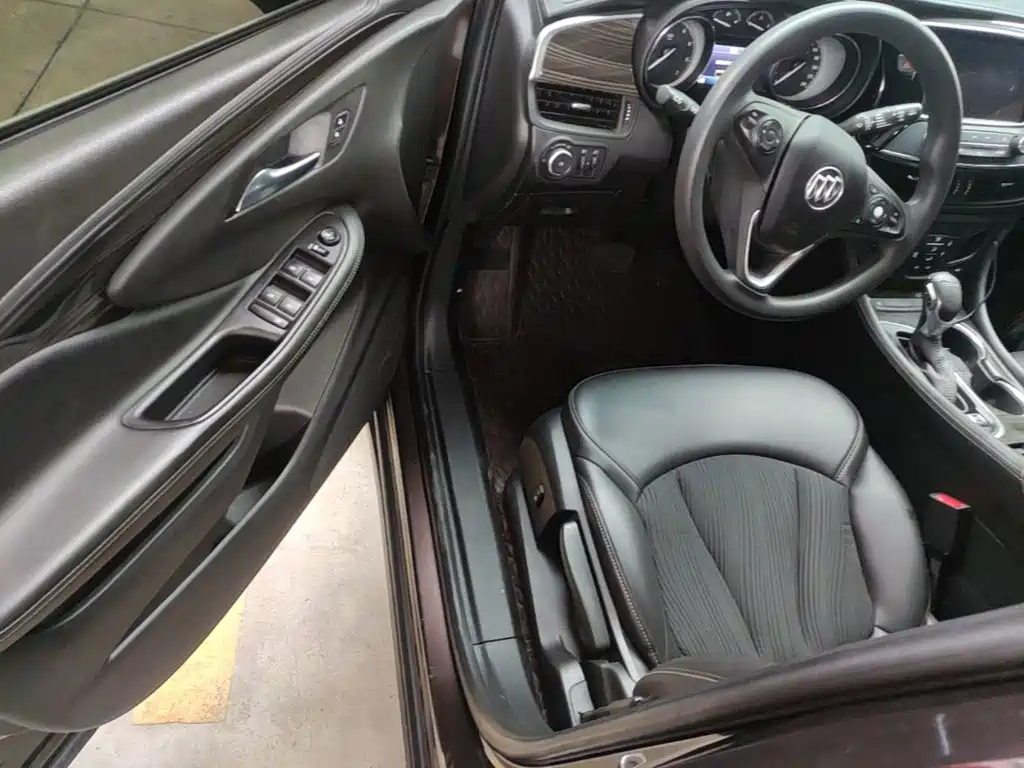 Buick Envision Plus — миниатюра 16