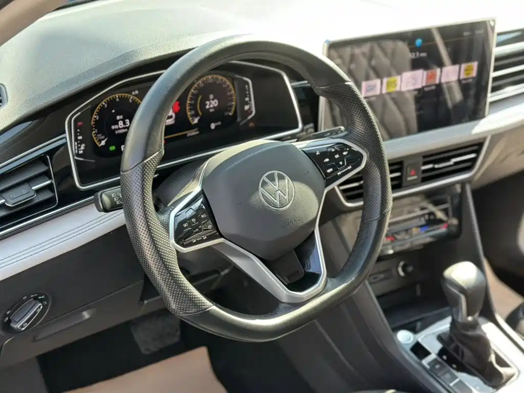 Volkswagen Tiguan L — миниатюра 3