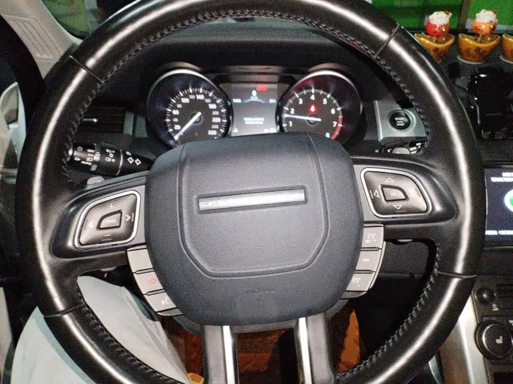 Land Rover Evoque — миниатюра 6