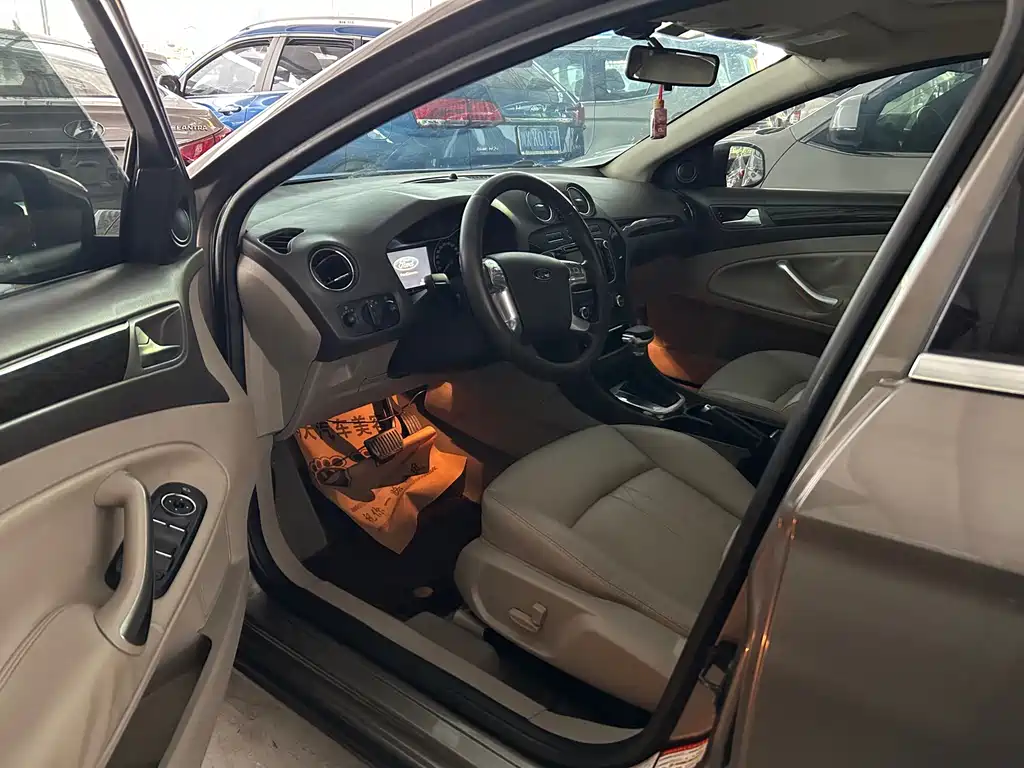 Ford Mondeo Zhisheng — миниатюра 3