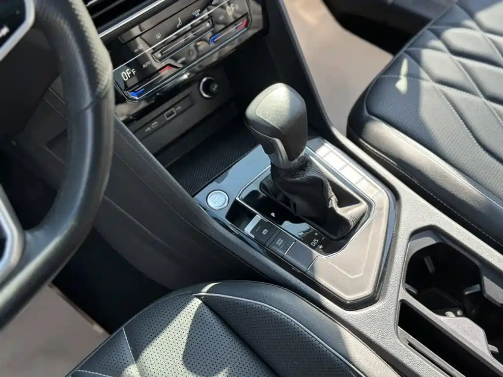Volkswagen Tiguan L — миниатюра 6