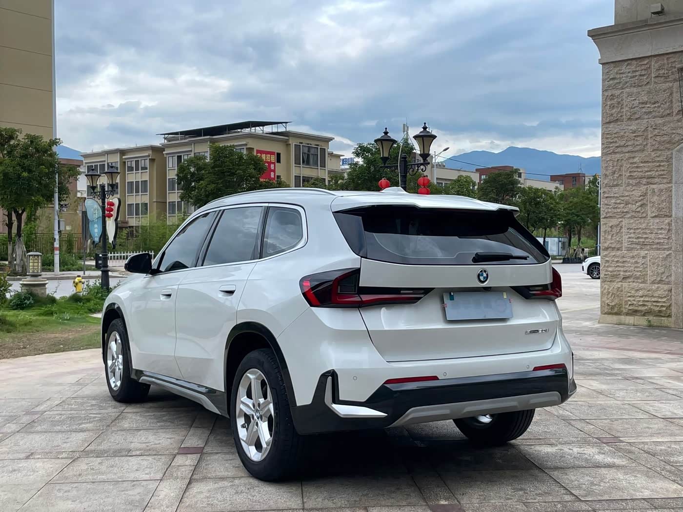 BMW X1 1.5 л 2024 г. Белый, пробег 21000 км