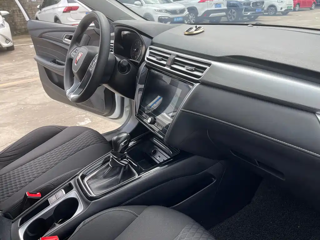 Roewe i5 — миниатюра 13