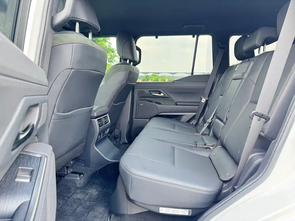 Lexus GX — миниатюра 14