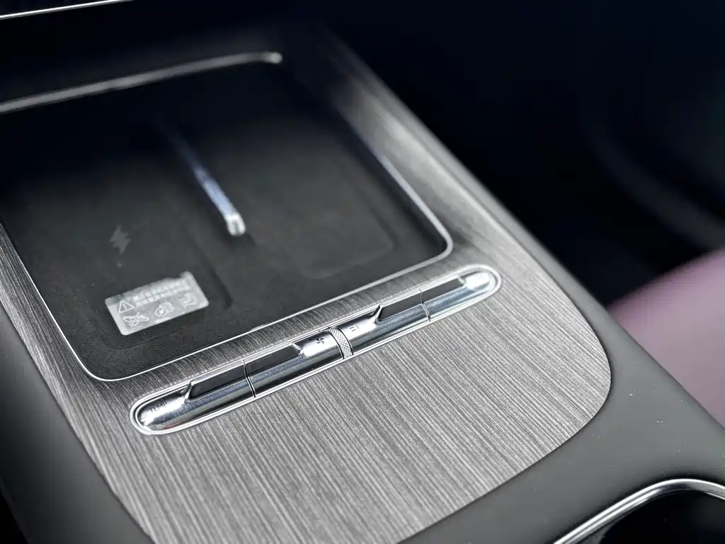 Xiaomi SU7 — миниатюра 19
