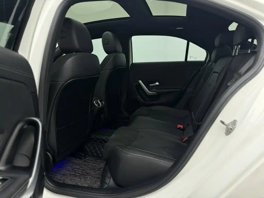 Mercedes-Benz A-Class — миниатюра 18