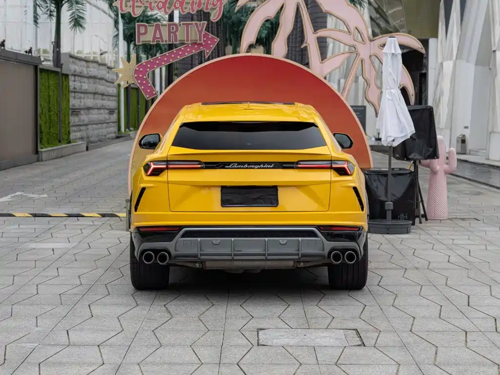 Lamborghini Urus — миниатюра 5