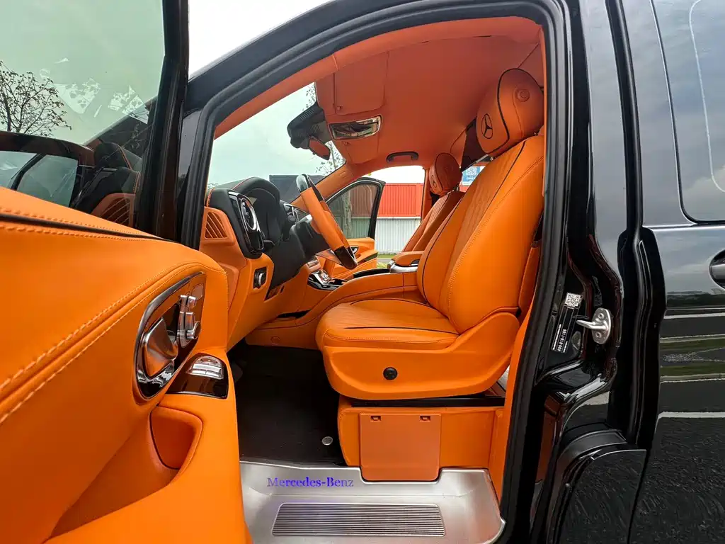 Mercedes-Benz Vito 2024 2.0T 7 мест