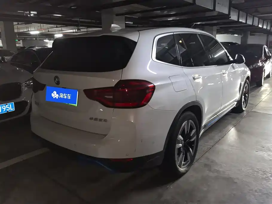BMW iX3 2021 Lead